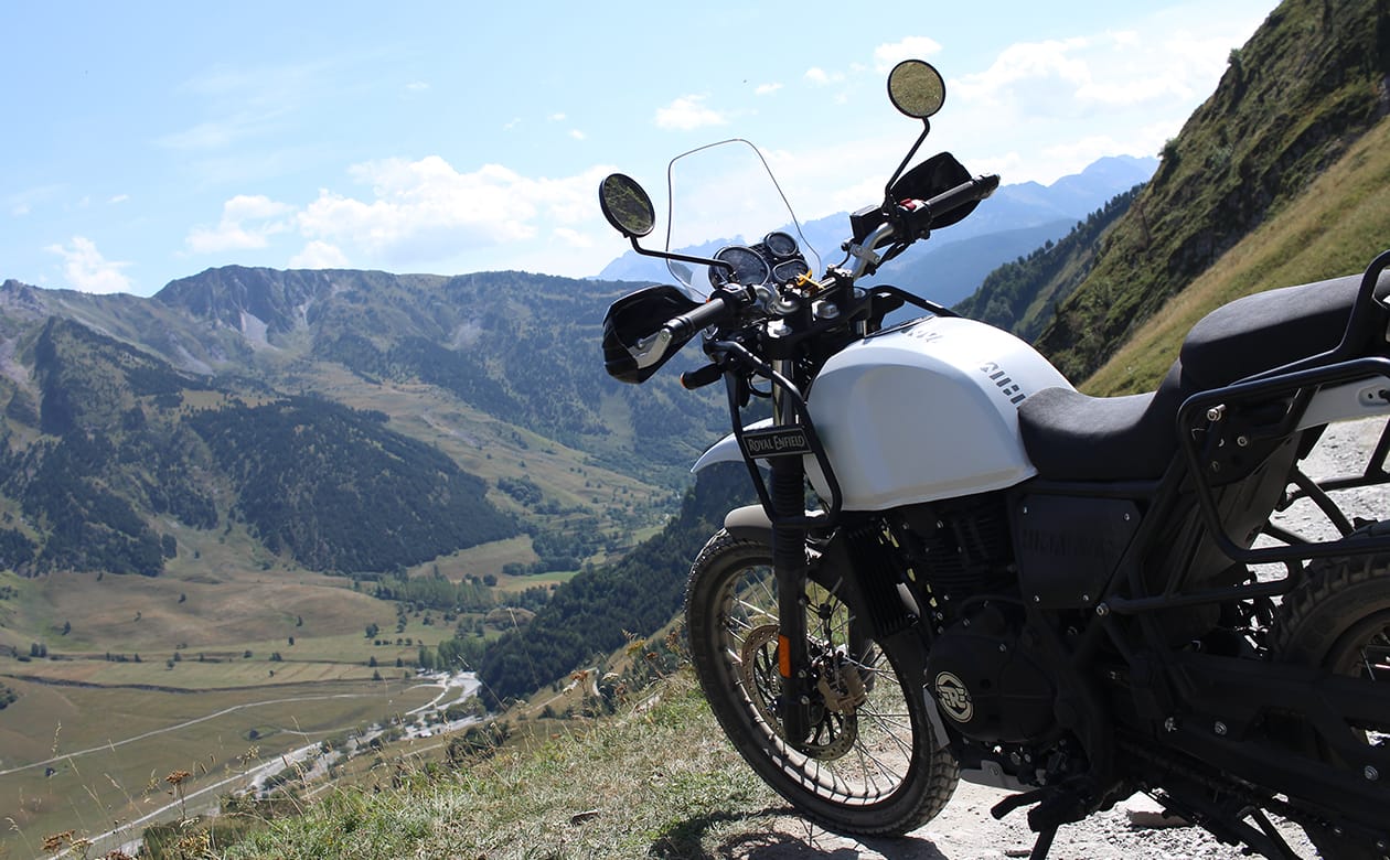 Superior Motorcycle Experiences in The Spanish Pyrenees