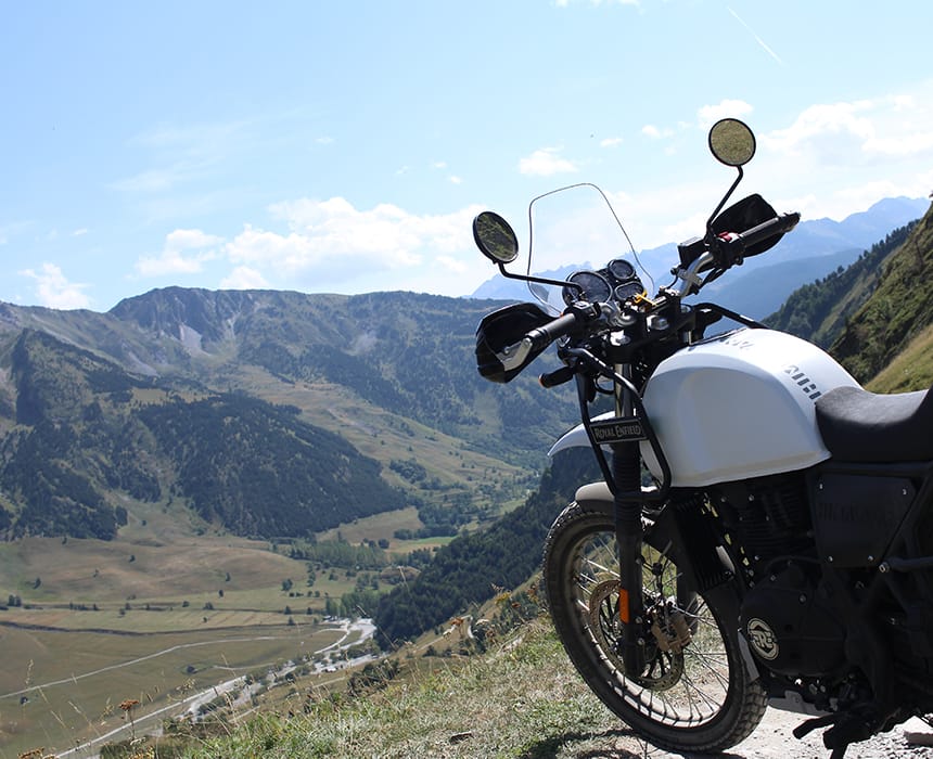 Superior Motorcycle Experiences in the Spanish Pyrenees